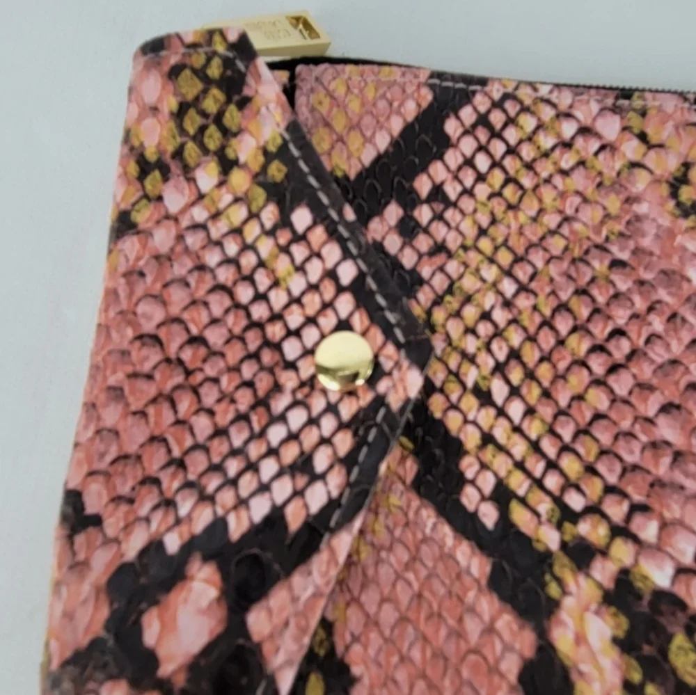 Brand New Estee Lauder Faux Snakeskin Clutch Pink Black Gold 100% PVC Snap & Zip